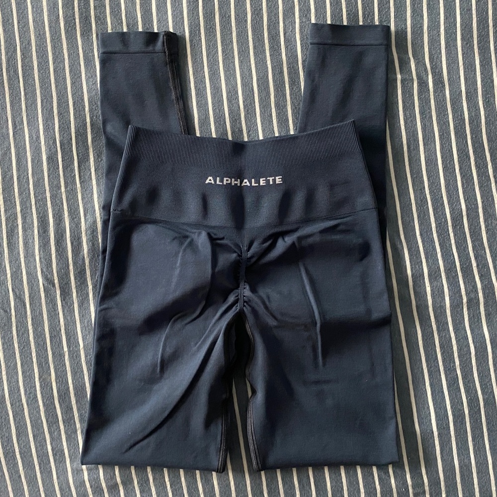 Alphalete Amplify Leggings. Size XS